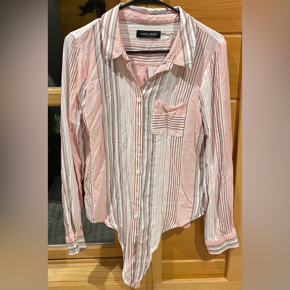 Women’s button up shirt size M.